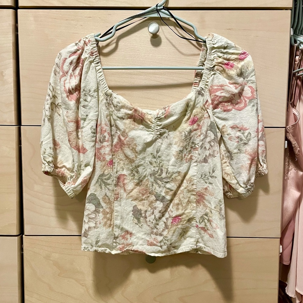 Neutral Floral Top